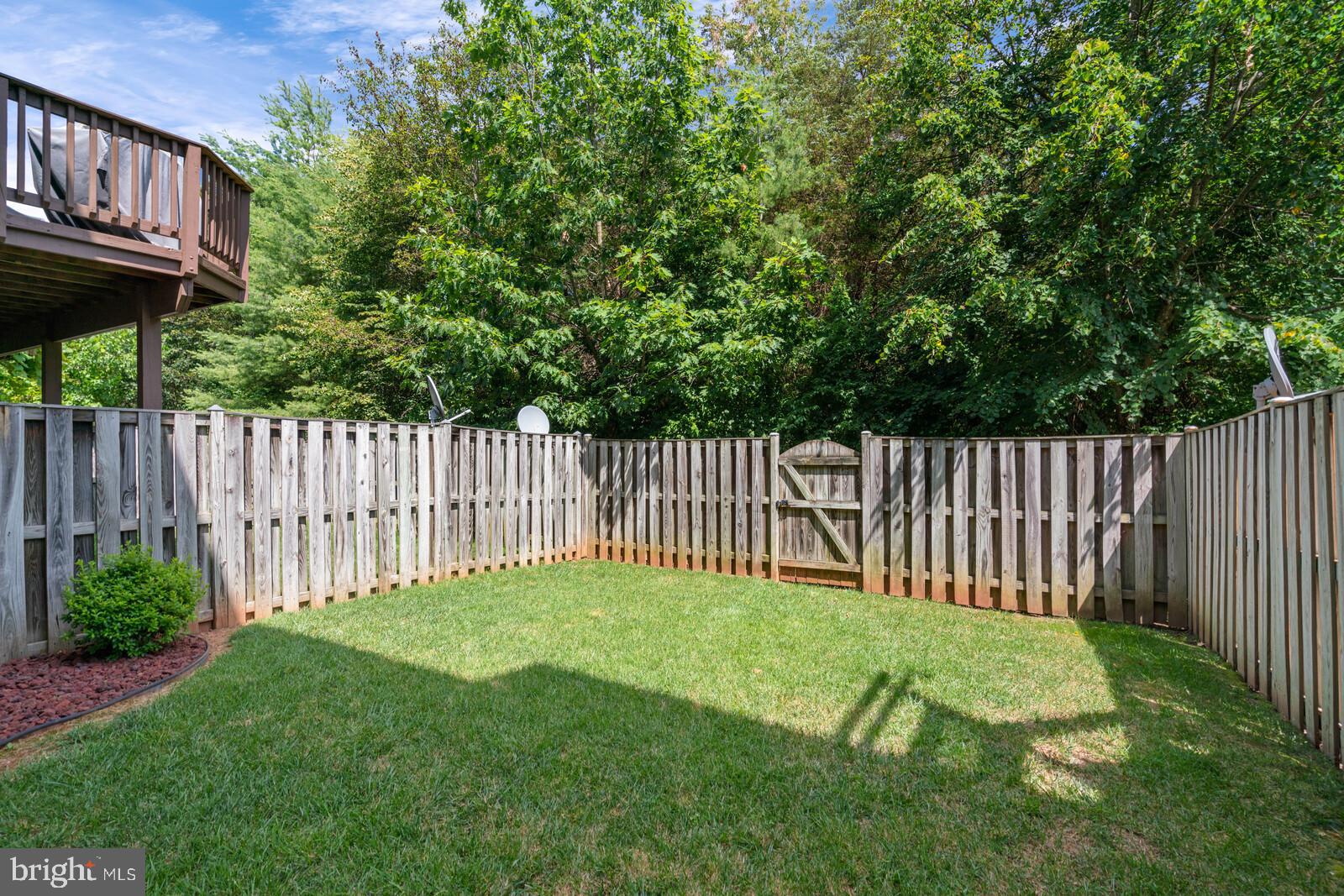 21508 Tamarack Ridge Square Sterling, VA 20164 - Photo 34 of 45 Large backyard