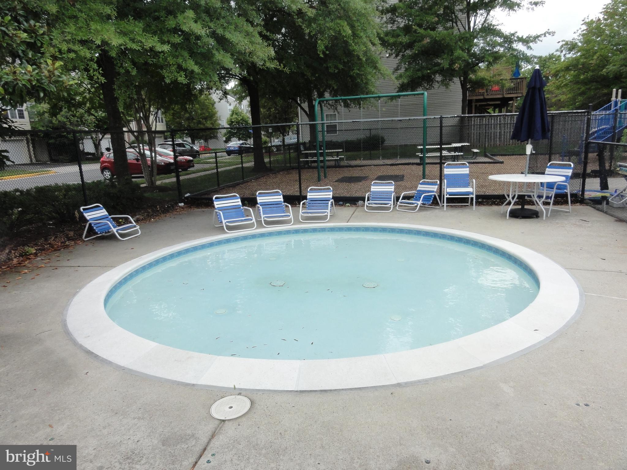 21508 Tamarack Ridge Square Sterling, VA 20164 - Photo 39 of 45 Children's pool