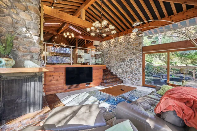 $639,000 | 436 Thomas Road, Wales, WI 53183