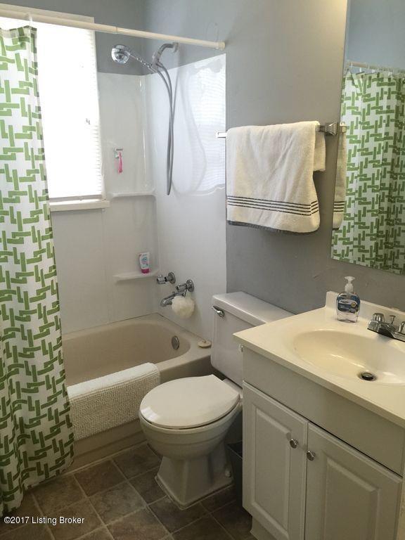 5303 Rural Way Louisville, KY 40218 - Photo 7 of 10 Full Bath
