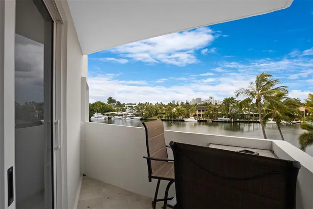 $899,000 | 333 Sunset Drive, Unit 208, Fort Lauderdale, FL 33301