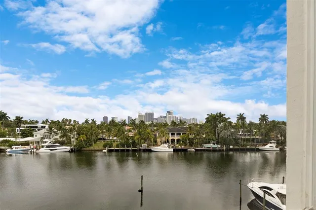 $899,000 | 333 Sunset Drive, Unit 208, Fort Lauderdale, FL 33301