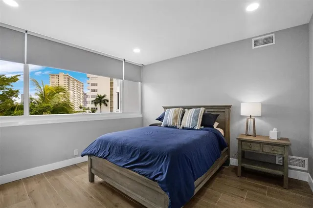 $899,000 | 333 Sunset Drive, Unit 208, Fort Lauderdale, FL 33301