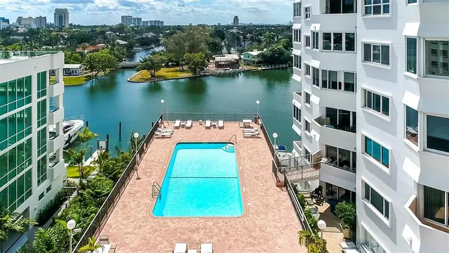 $899,000 | 333 Sunset Drive, Unit 208, Fort Lauderdale, FL 33301