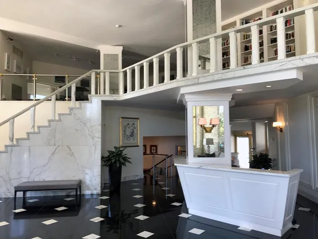 $899,000 | 333 Sunset Drive, Unit 208, Fort Lauderdale, FL 33301