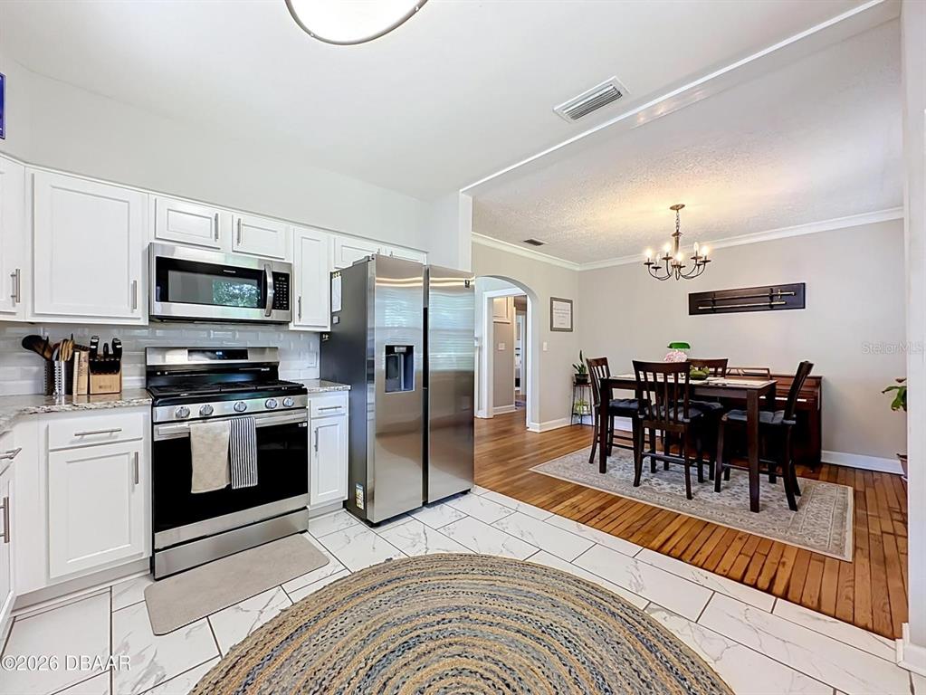 2615 Ridgewood Road Jacksonville, FL 32207 - Photo 12 of 47