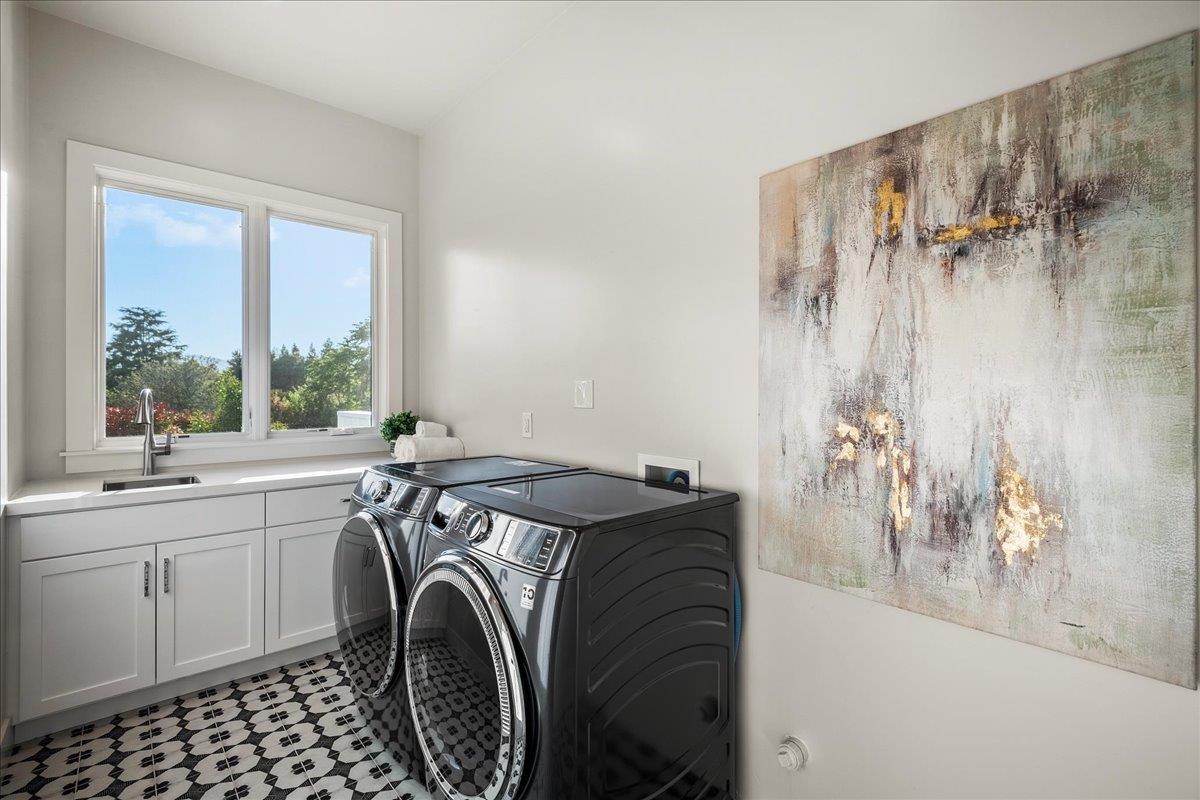 1327 Burrows Road Campbell, CA 95008 - Photo 26 of 64 Gallery Image 26