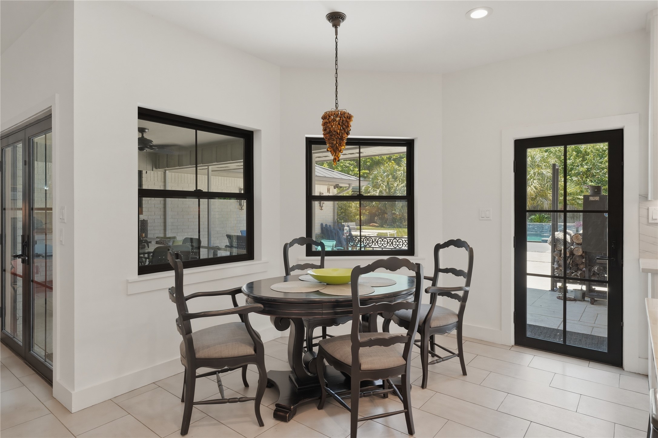 1124 Bowie Street Columbus, TX 78934 - Photo 5 of 28 a dining room with furniture and window