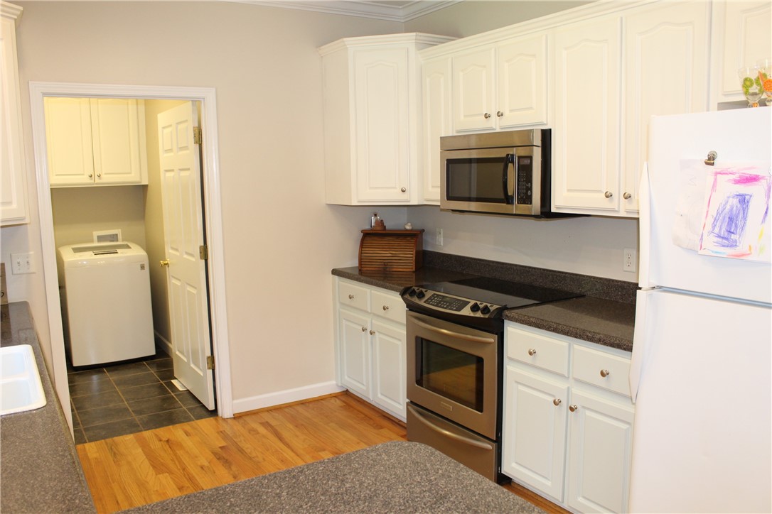 207 Boxwood Lane Anderson, SC 29621 - Photo 3 of 18 Gallery Image 3