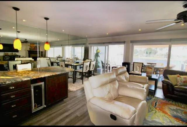 $1,799,000 | 10 Antigua Court, Coronado, CA 92118