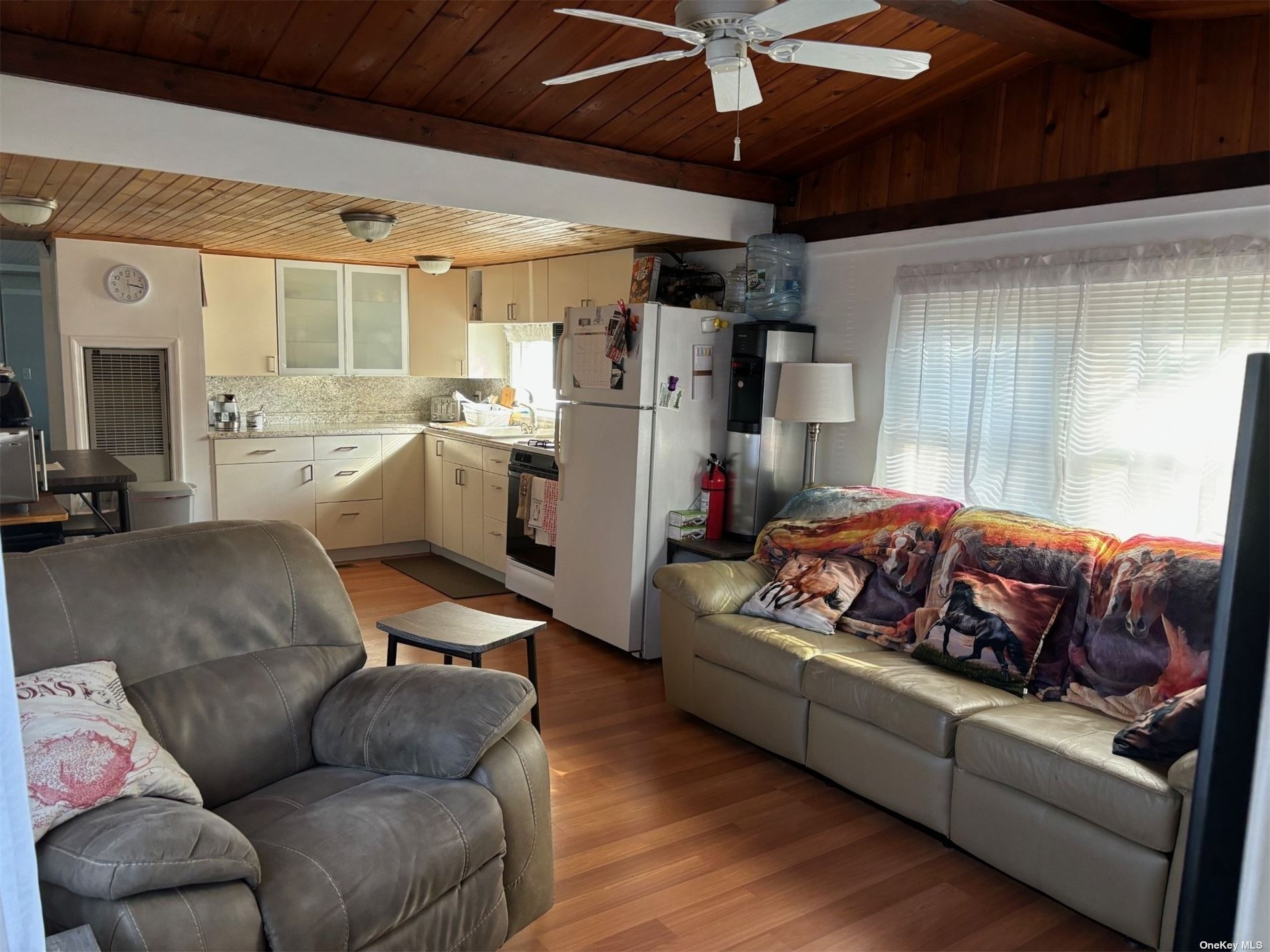 61-26 Forge Road Riverhead, NY 11901 - Photo 8 of 25