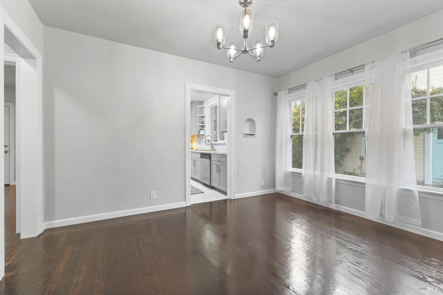 728 Charles Street Santa Rosa, CA 95404 - Photo 8 of 30