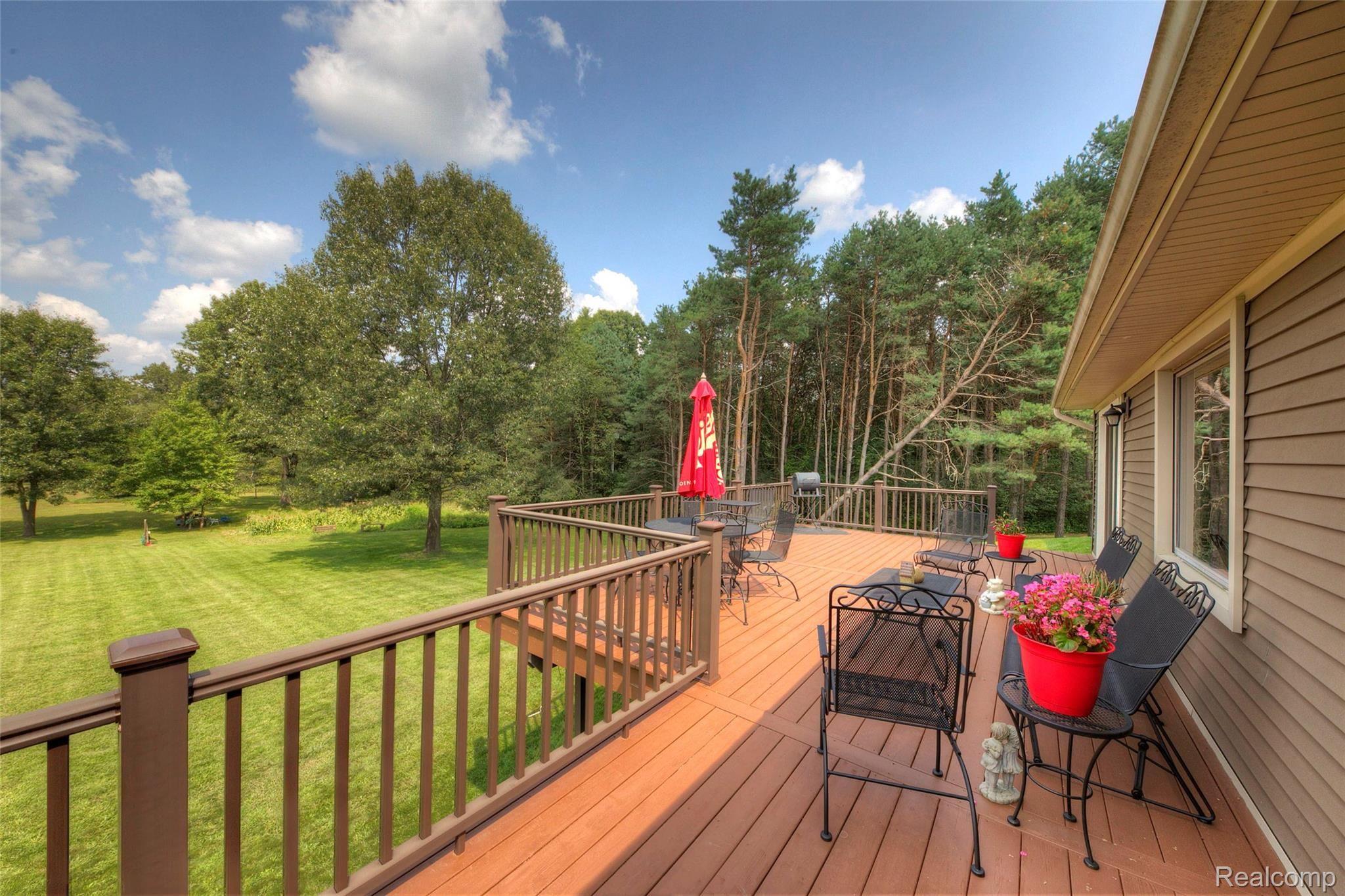 1314 Middle Road Highland, MI 48357 - Photo 45 of 60 4H8A2346_7_8.jpg