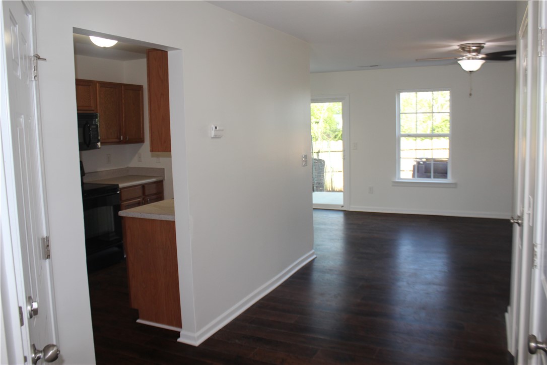 757 Bellview Way Seneca, SC 29678 - Photo 3 of 22