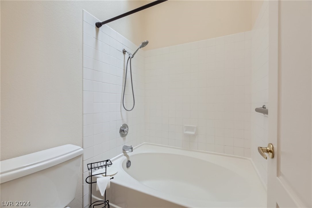 67 Reflections Road Henderson, NV 89074 - Photo 19 of 28 Gallery Image 19