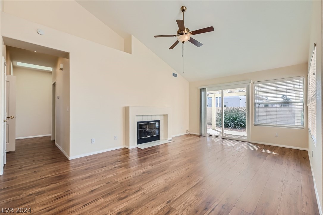 67 Reflections Road Henderson, NV 89074 - Photo 5 of 28 Gallery Image 5
