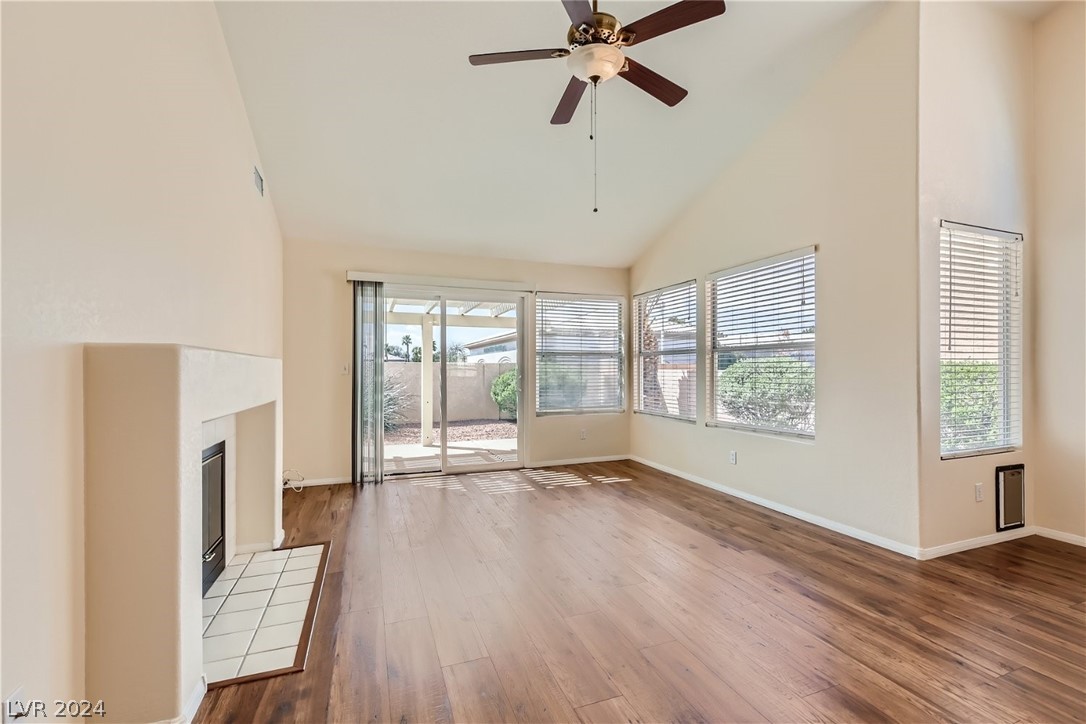 67 Reflections Road Henderson, NV 89074 - Photo 6 of 28 Gallery Image 6