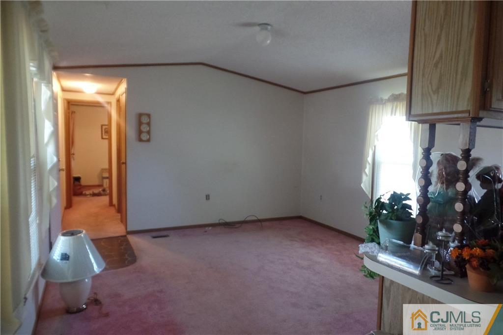 19 Ruffian Way Howell, NJ 07731 - Photo 4 of 5 Gallery Image 4