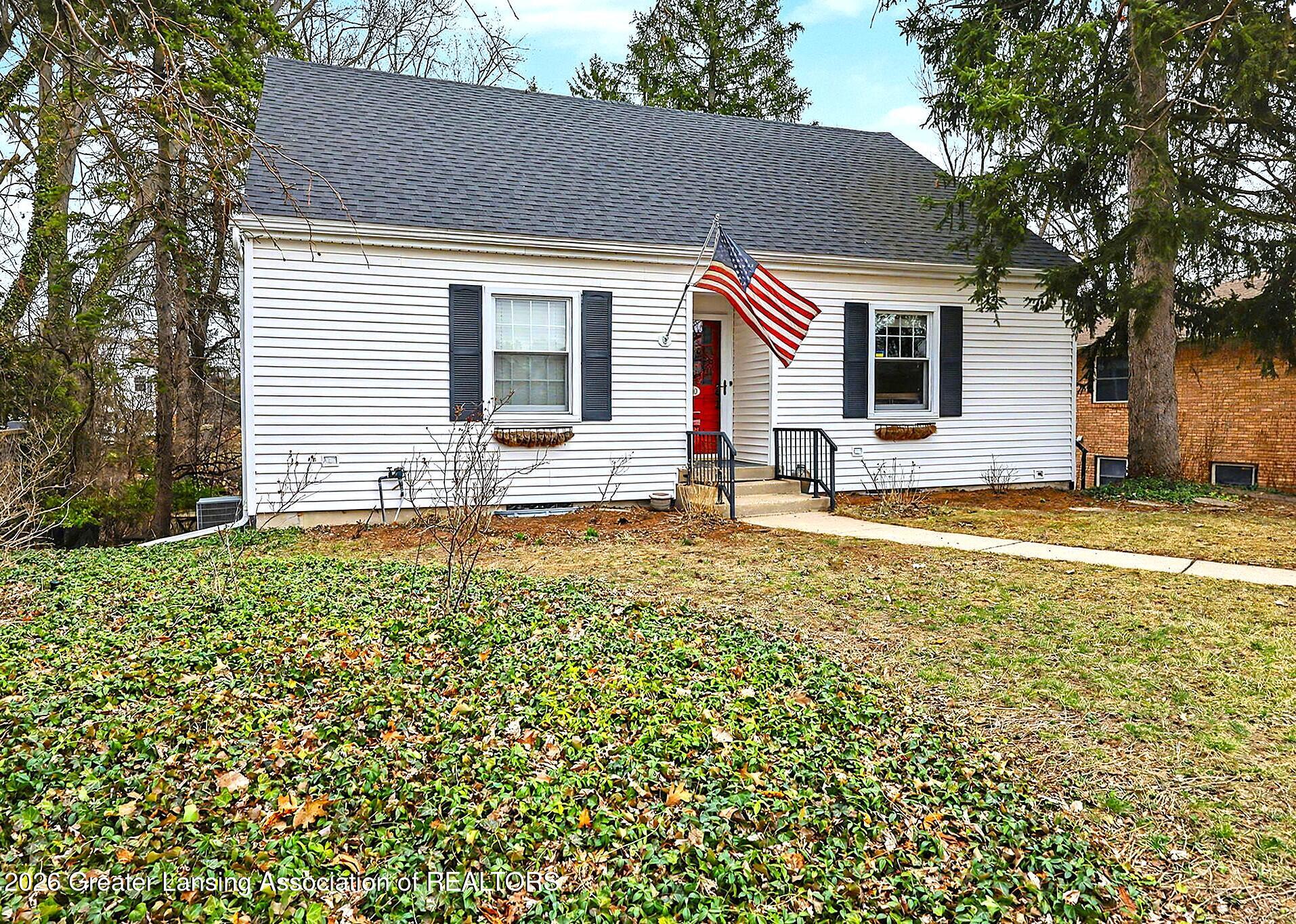 1010 North Harrison Road East Lansing, MI 48823 - Photo 1 of 45 2-web-or-mls-3_IMG_9406