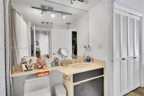 $349,000 | 11113 Biscayne Boulevard, Unit 255, Miami, FL 33181