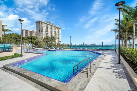 $349,000 | 11113 Biscayne Boulevard, Unit 255, Miami, FL 33181