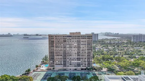 $349,000 | 11113 Biscayne Boulevard, Unit 255, Miami, FL 33181