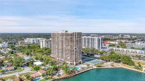 $349,000 | 11113 Biscayne Boulevard, Unit 255, Miami, FL 33181