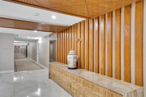 $349,000 | 11113 Biscayne Boulevard, Unit 255, Miami, FL 33181