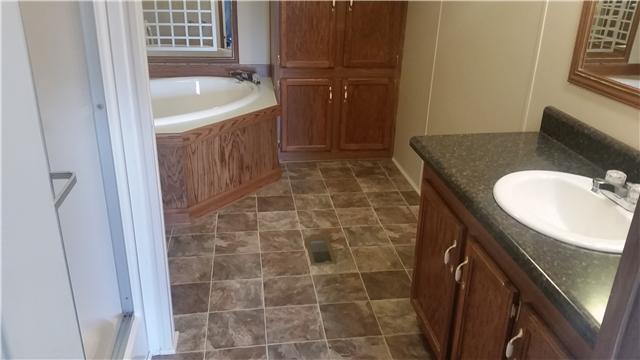 346 Parker Road Portland, TN 37148 - Photo 9 of 10 Gallery Image 9
