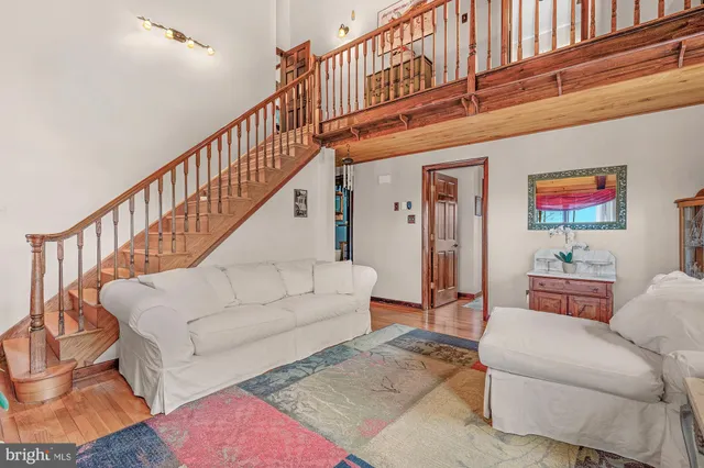 $899,000 | 1720 East Deep Run Road, Manchester, MD 21102