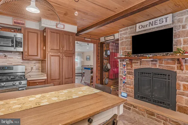 $899,000 | 1720 East Deep Run Road, Manchester, MD 21102