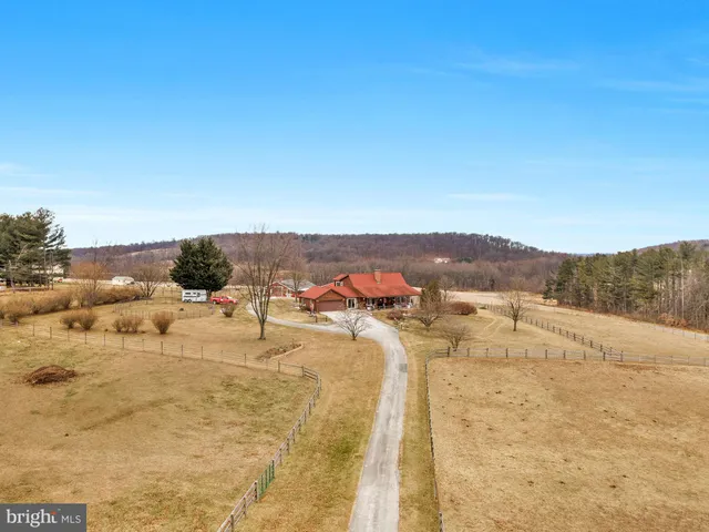 $899,000 | 1720 East Deep Run Road, Manchester, MD 21102