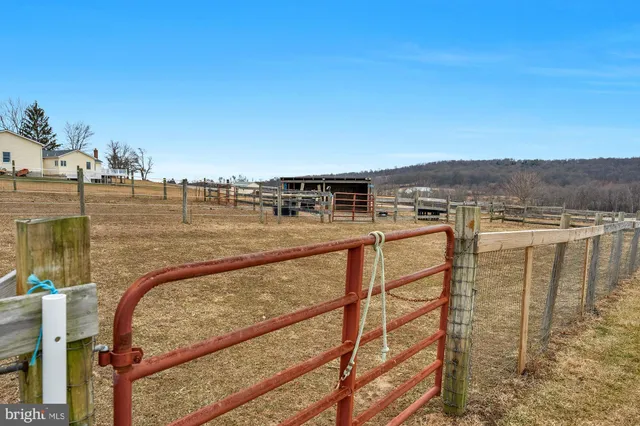 $899,000 | 1720 East Deep Run Road, Manchester, MD 21102