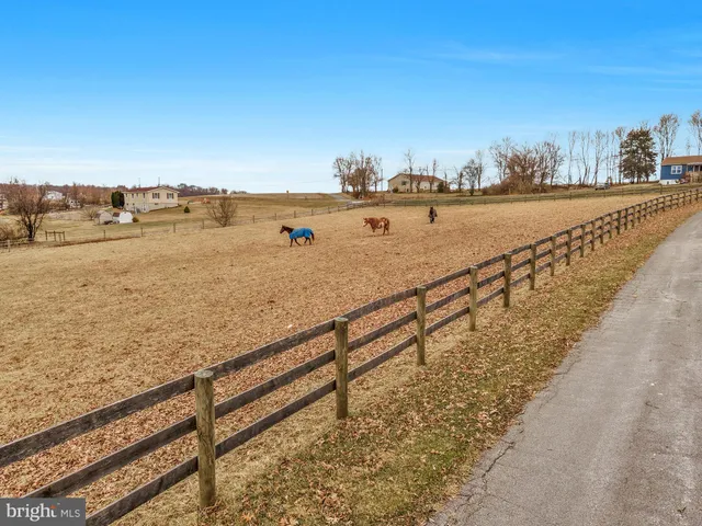 $899,000 | 1720 East Deep Run Road, Manchester, MD 21102