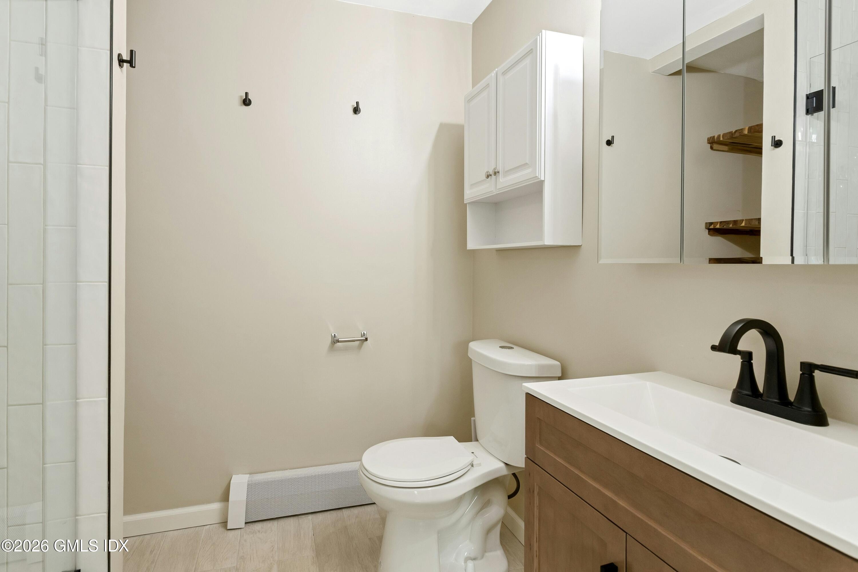 37 Gerry Street, Unit A Greenwich, CT 06830 - Photo 12 of 23 012-491883-_X0A4281_14599398