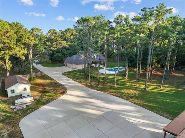 $1,375,000 | 7306 Live Oak Circle, Alvin, TX 77511