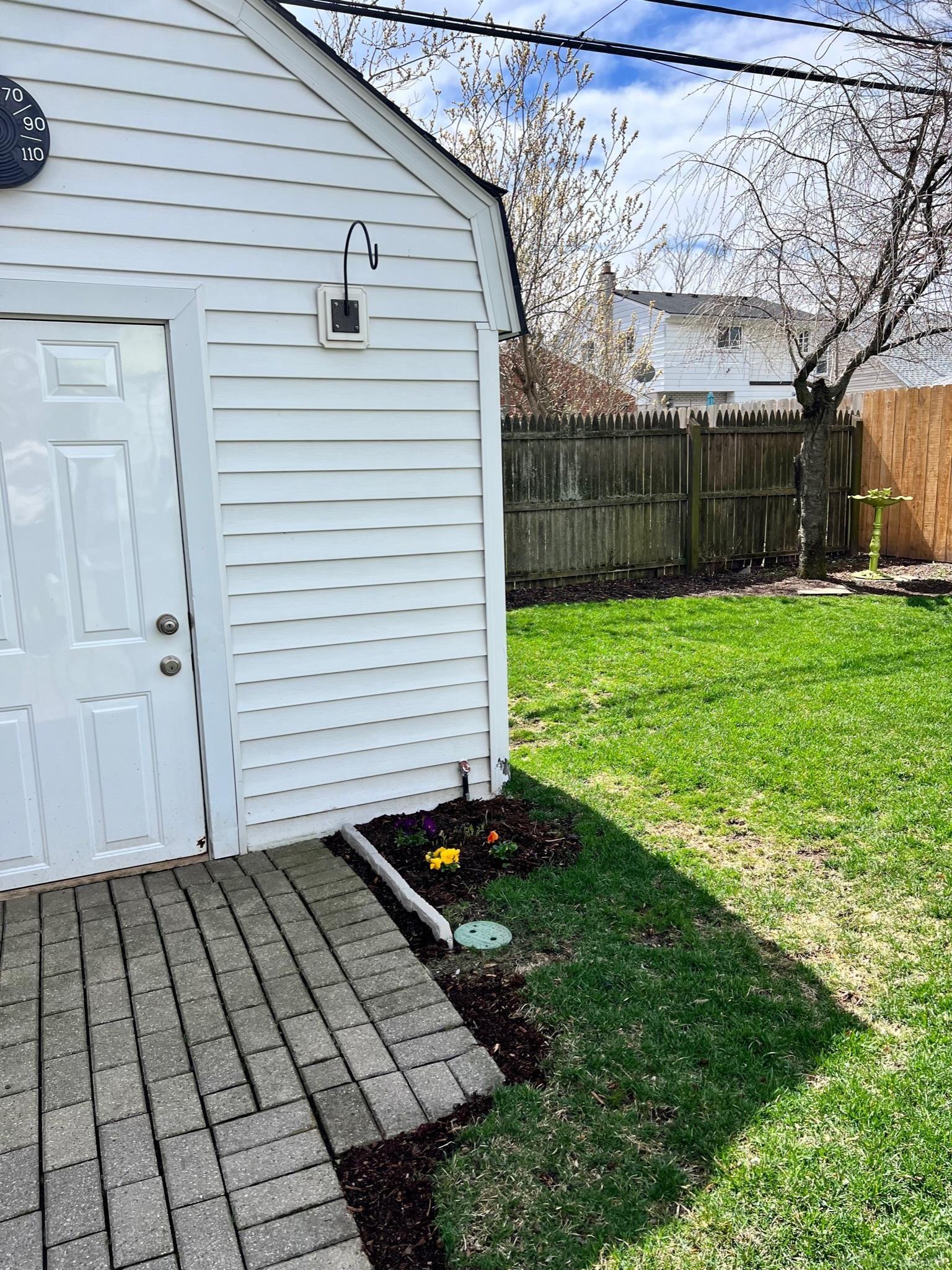 2181 Ridgemont Road Grosse Pointe, MI 48236 - Photo 27 of 29 50105260-26.JPG