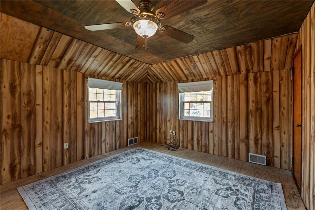 6317 Verona Road Verona, PA 15147 - Photo 19 of 29 Gallery Image 19
