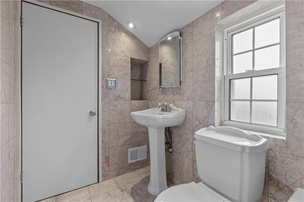 6317 Verona Road Verona, PA 15147 - Photo 25 of 29 Gallery Image 25