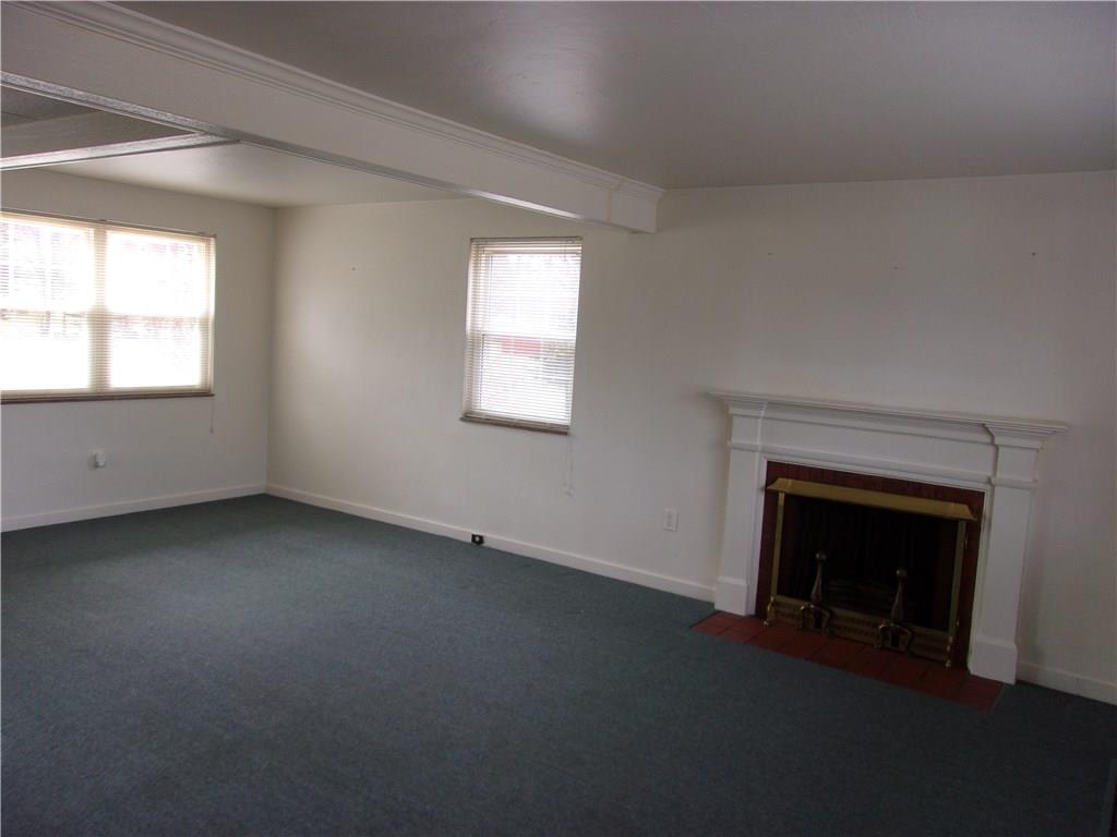 2288 Reis Run Road Pittsburgh, PA 15237 - Photo 5 of 23 Huge family room to right upon entrance into home.
