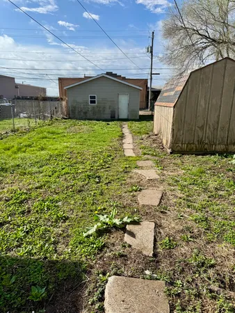 $1,394 | 1341 West 4th Street, Davenport, IA 52802