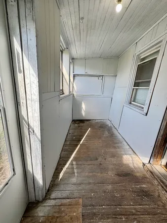 $1,394 | 1341 West 4th Street, Davenport, IA 52802