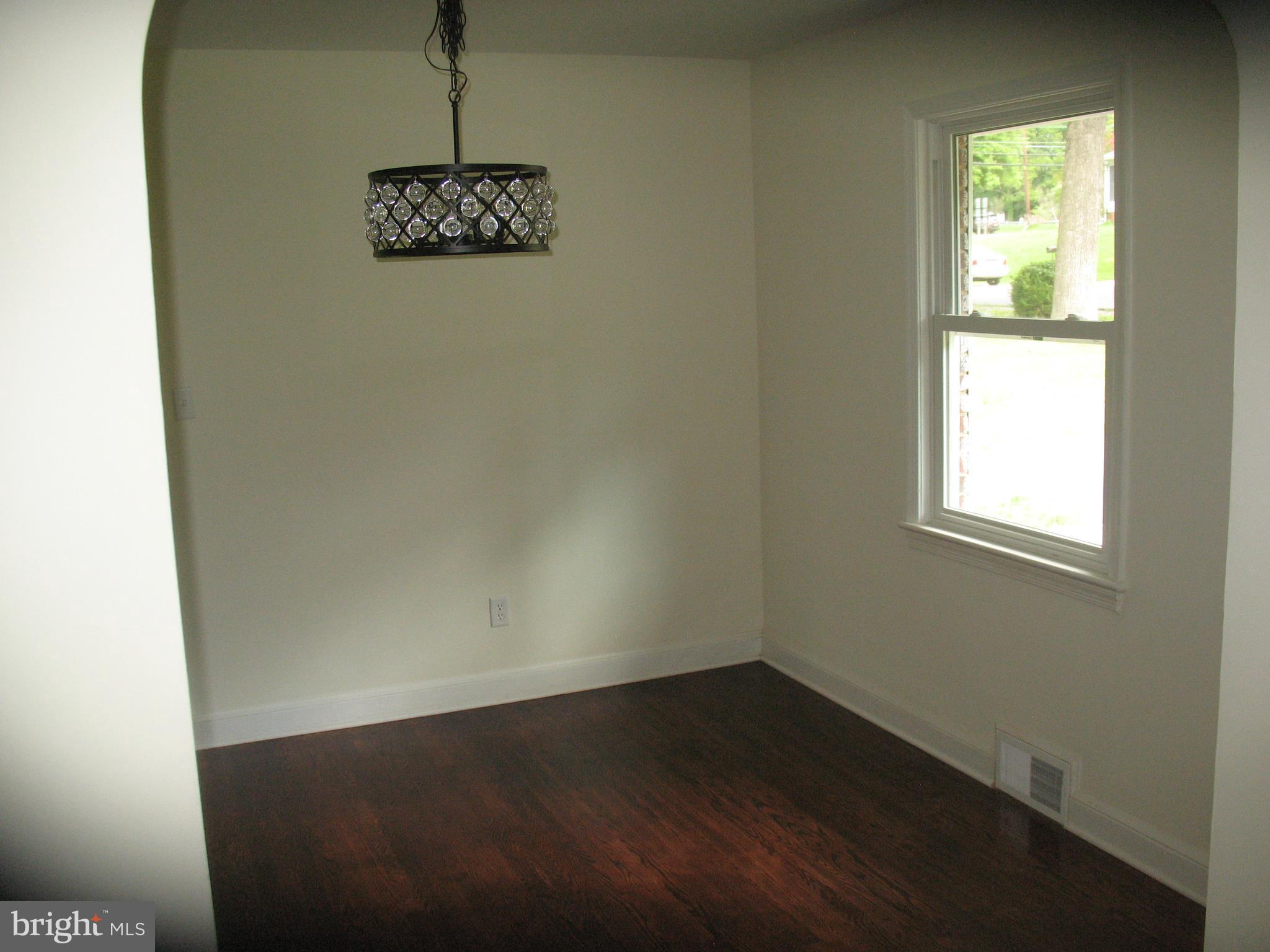 5110 Sharon Road Temple Hills, MD 20748 - Photo 9 of 30 Dining Room