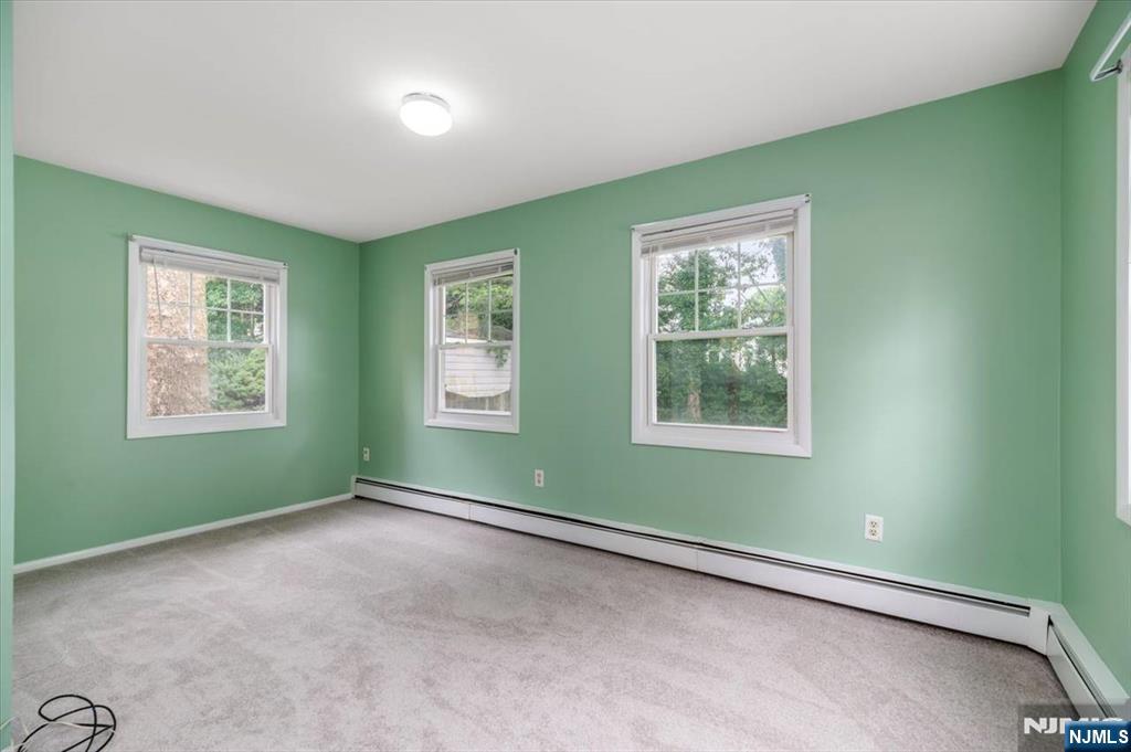314 Mountain Way Rutherford, NJ 07070 - Photo 8 of 31