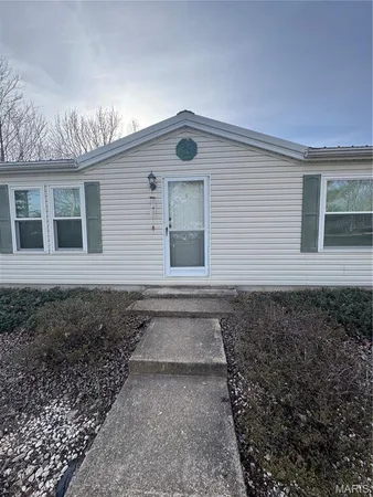 $159,900 | 1155 Crabapple Lane, St. Clair, MO 63077