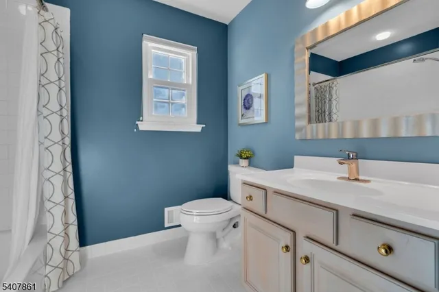 $899,000 | 17 Craft Farm Drive, Bridgewater, NJ 08807