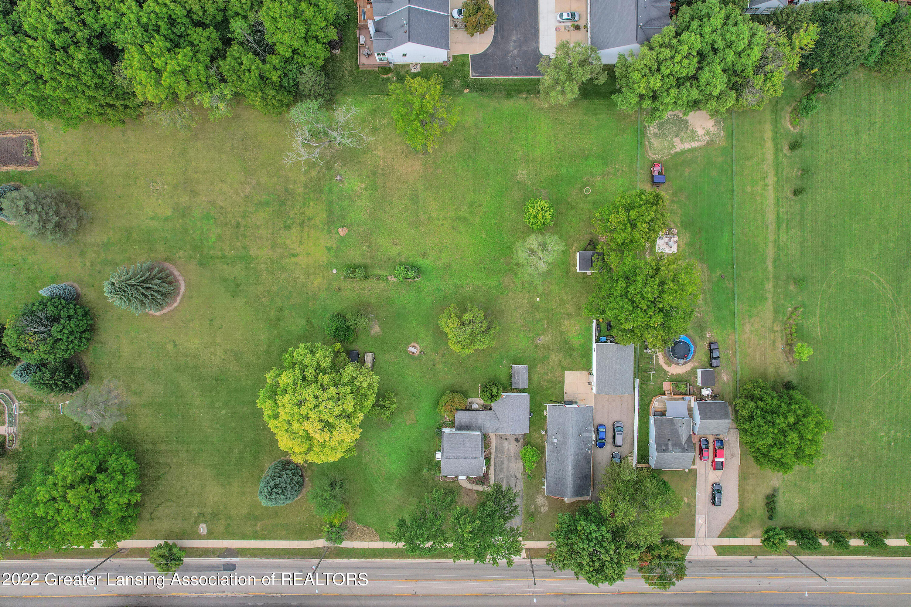 1837 East Cavanaugh Road Lansing, MI 48910 - Photo 30 of 38 DJI_0037