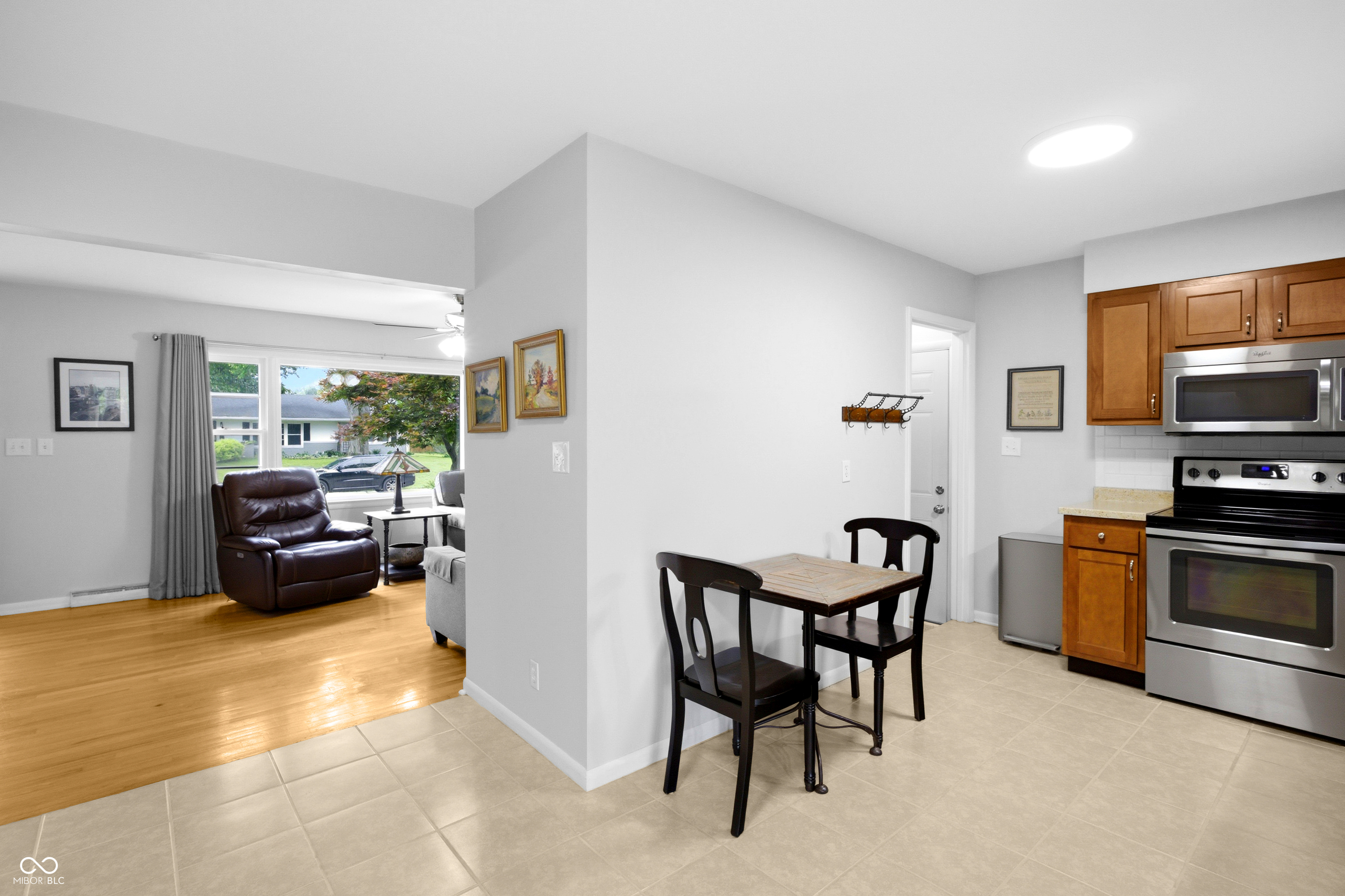 4236 Washington Street Columbus, IN 47203 - Photo 13 of 39