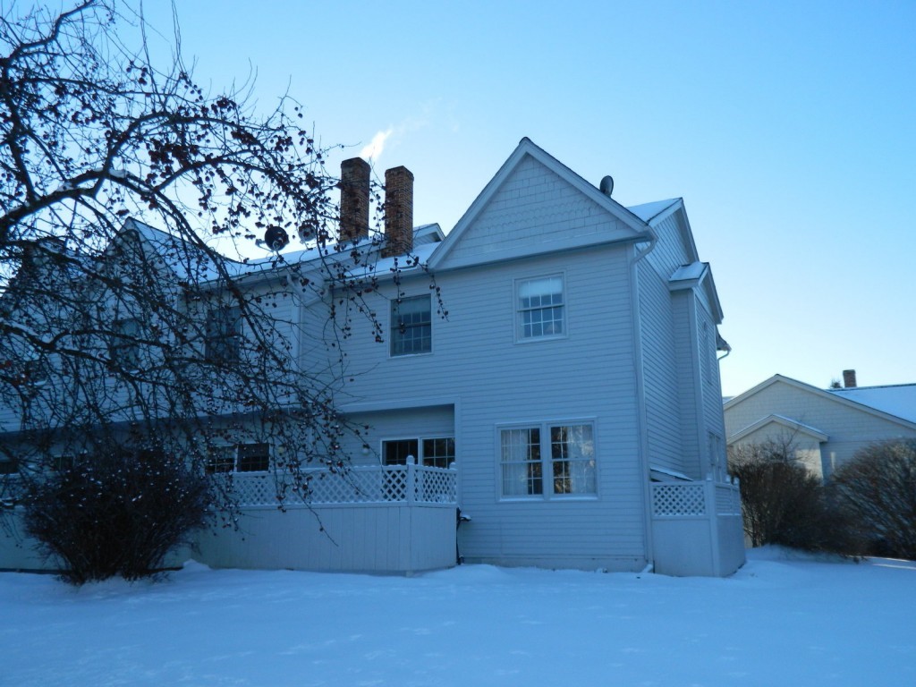 33 Harbor View Road, Unit 1201 South Burlington, VT 05403 - Photo 12 of 18 Gallery Image 12