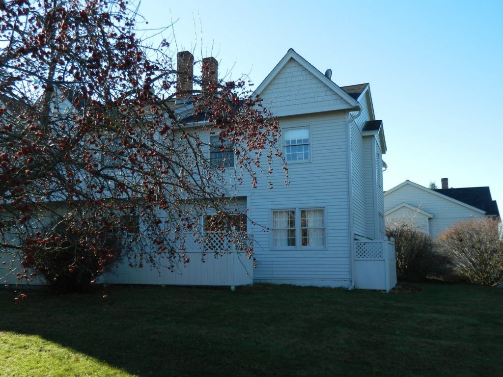 33 Harbor View Road, Unit 1201 South Burlington, VT 05403 - Photo 15 of 18 Gallery Image 15